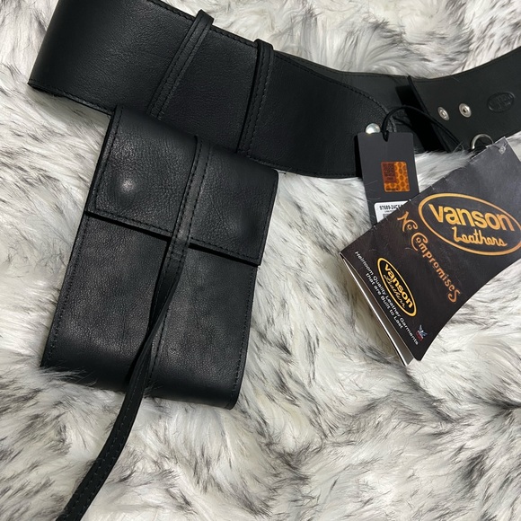 NWT Women’s H-D Bar & Shield Vanson Genuine Leather D Ring Pocket Belt LARGE